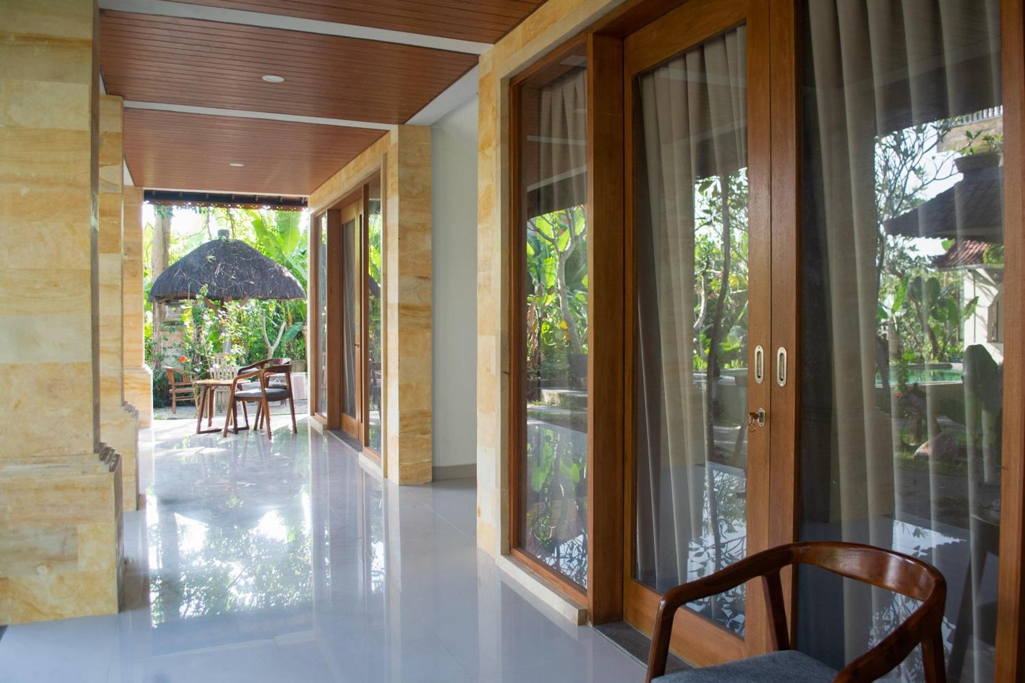 อูบุด เกอร์ตา ซิตี้ โฮเต็ล Hotel ภายนอก รูปภาพ
